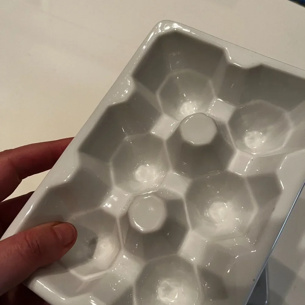 Hard Boiled Egg Porcelain Serving Tracys (Holds 12 Eggs) (h/x)‎